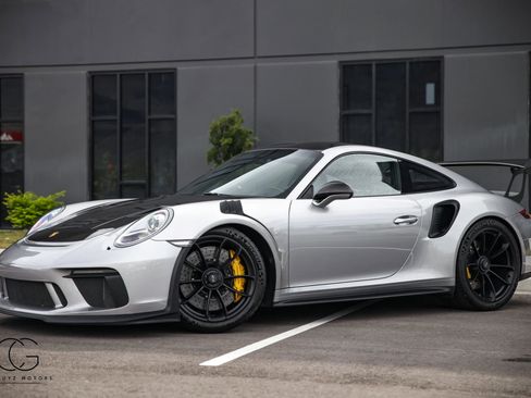 Used 2019 Porsche 911 GT3 RS image 7