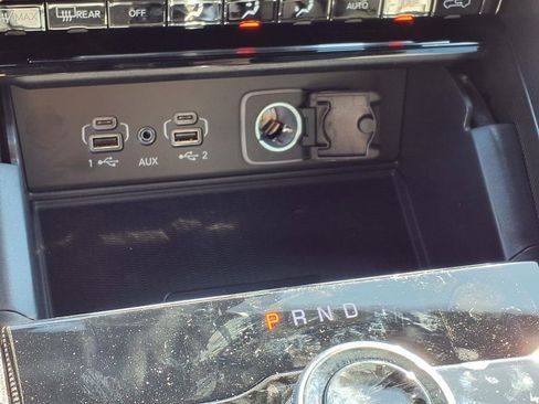 New 2025 Jeep Grand Cherokee L Altitude AWD/4WD image 10
