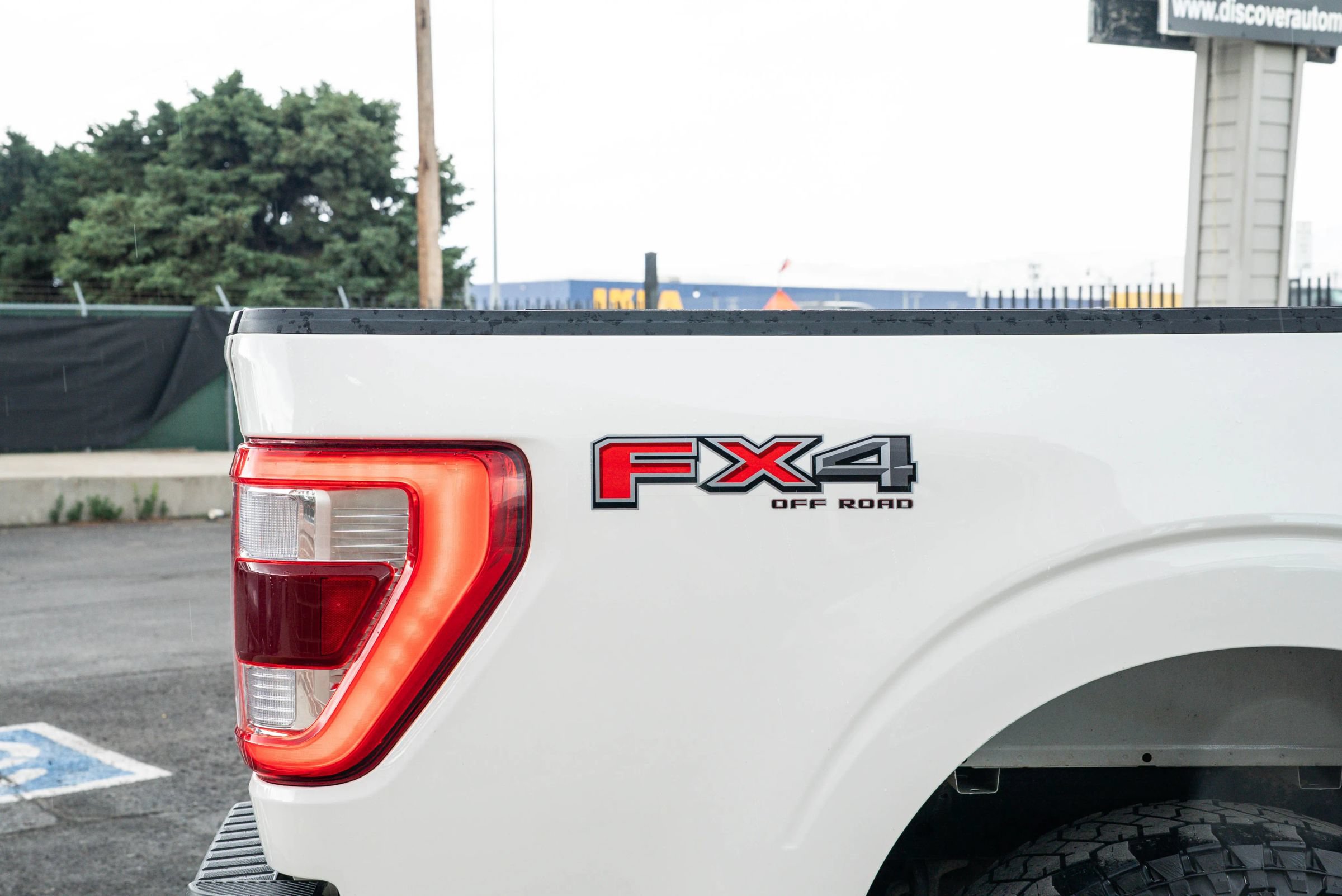 Used 2023 Ford F150 Lariat w/ Max Trailer Tow Package AWD/4WD image 42