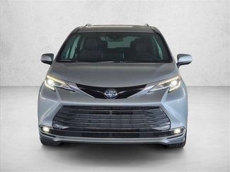 Used 2024 Toyota Sienna Platinum AWD/4WD video 2
