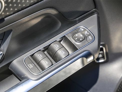 New 2024 Mercedes-Benz EQB 300 4MATIC image 26