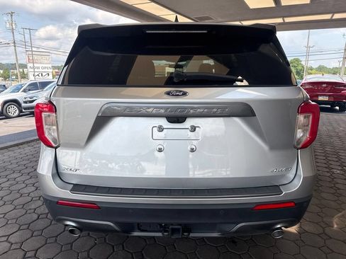 Used 2023 Ford Explorer XLT w/ Equipment Group 202A AWD/4WD image 7