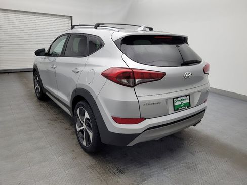 Used 2018 Hyundai Tucson Sport image 5