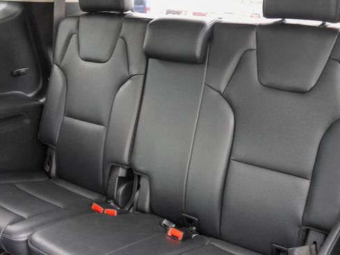 Used 2025 Kia Telluride S image 15