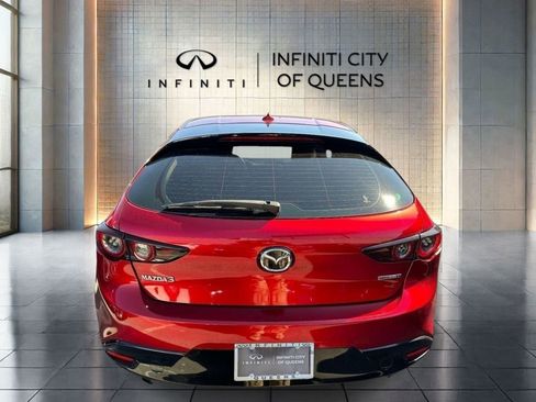 Used 2020 MAZDA MAZDA3 Hatchback w/ Preferred Package FWD image 4