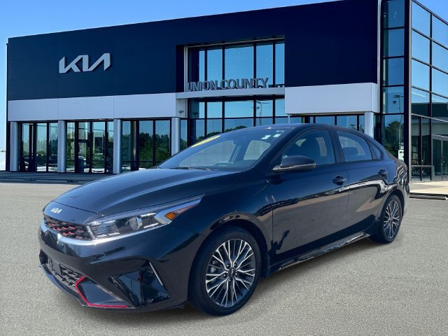 Certified 2024 Kia Forte GT-Line FWD image 3