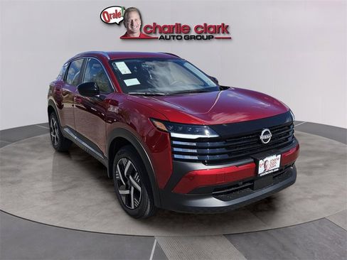 New 2026 Nissan Kicks SV image 8