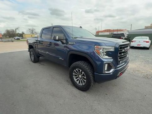 Used 2019 GMC Sierra 1500 AT4 w/ AT4 Premium Package image 2