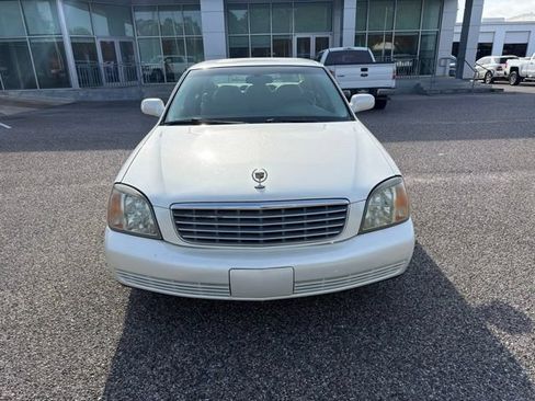 Used 2002 Cadillac De Ville FWD image 2