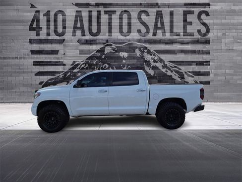 Used 2018 Toyota Tundra Limited w/ Limited Premium Package AWD/4WD image 7
