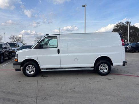 Used 2024 Chevrolet Express 2500 Work Van w/ Driver Convenience Package image 2