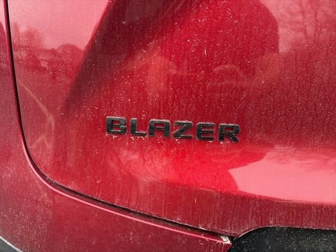 Used 2024 Chevrolet Blazer RS w/ Enhanced Convenience Package image 11