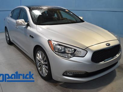 Used 2015 Kia K900 Luxury w/ VIP Package (Discontinued)