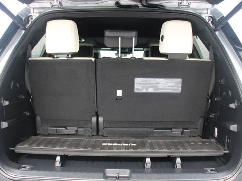 Certified 2024 Toyota Sequoia Capstone AWD/4WD image 17