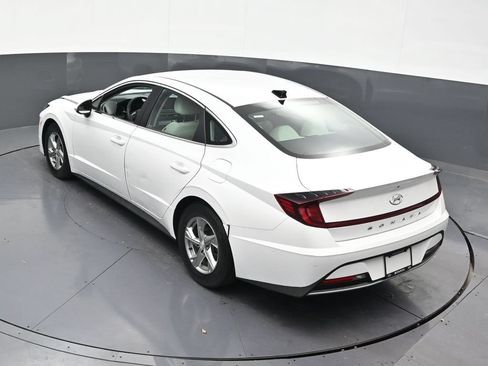 Used 2022 Hyundai Sonata SE w/ Preferred Accessory Package FWD image 18
