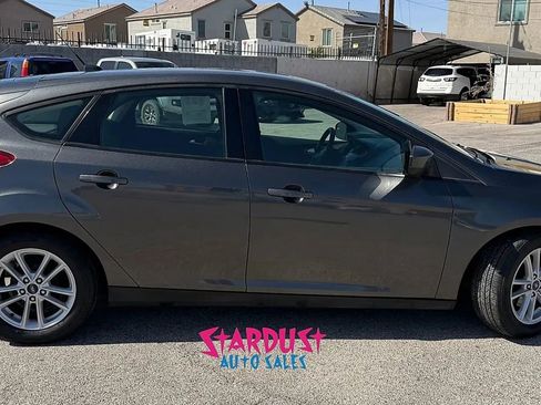 Used 2018 Ford Focus SE FWD image 7