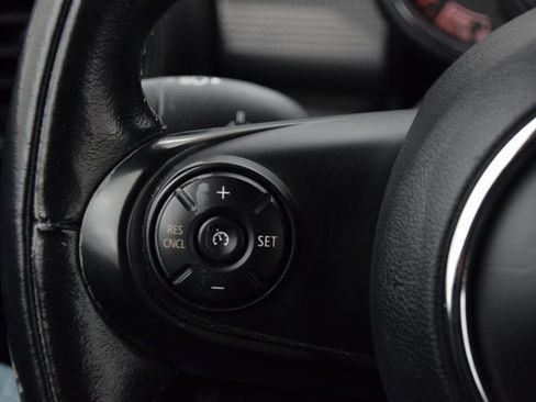 Used 2018 MINI Cooper Convertible image 21