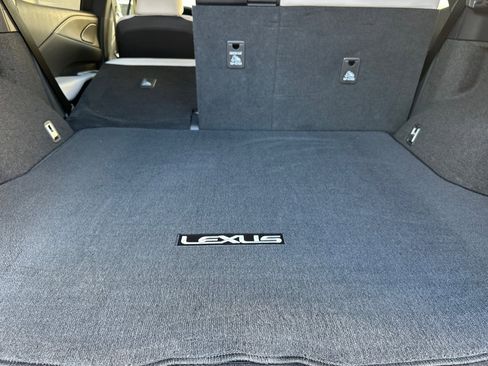 Used 2023 Lexus RX 350 Premium image 16