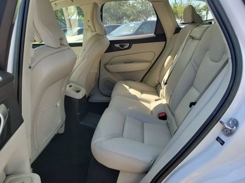 Used 2023 Volvo XC60 T8 Ultimate w/ Climate Package AWD/4WD image 13