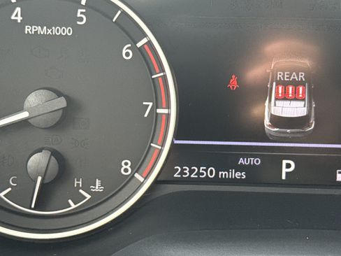 Used 2023 Nissan Rogue SL AWD/4WD image 22