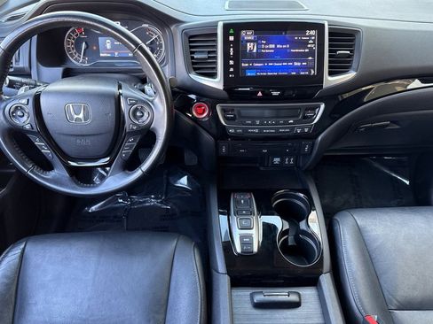 Used 2016 Honda Pilot Touring image 28