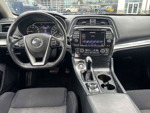 Used 2019 Nissan Maxima 3.5 S w/ Floor Mat Group image 9
