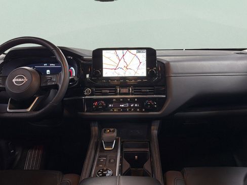 Used 2024 Nissan Pathfinder Platinum image 31