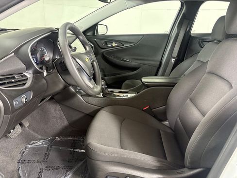 Used 2024 Chevrolet Malibu LT FWD image 21
