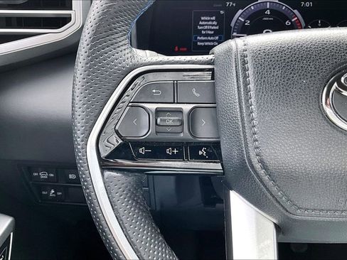 Used 2024 Toyota Sequoia Platinum image 18