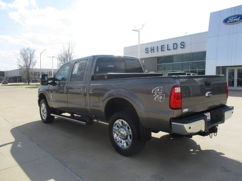 Used 2014 Ford F250 Lariat w/ Chrome Package AWD/4WD image 3