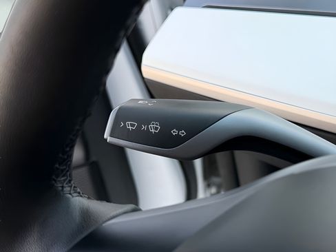 Used 2023 Tesla Model 3 Standard Range RWD image 45