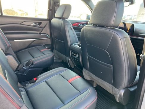 Used 2024 Chevrolet Traverse RS w/ LPO, Floor Liner Package image 33