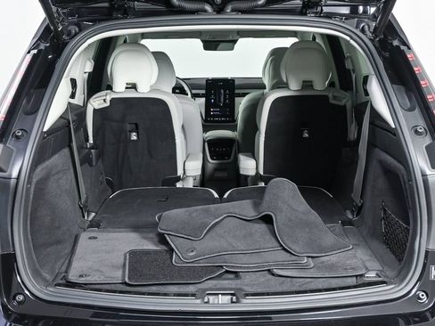 Used 2025 Volvo EX90 Plus AWD/4WD image 30
