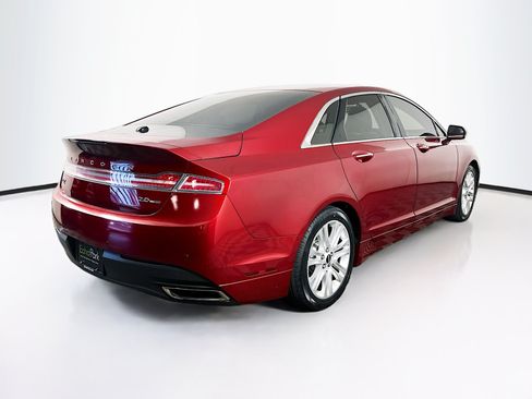 Used 2016 Lincoln MKZ FWD image 9