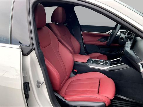 Used 2025 BMW i4 eDrive40 RWD image 8