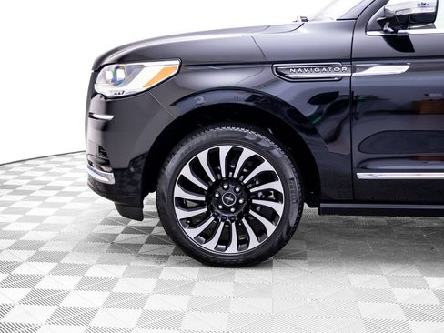 Used 2022 Lincoln Navigator Black Label AWD/4WD image 38