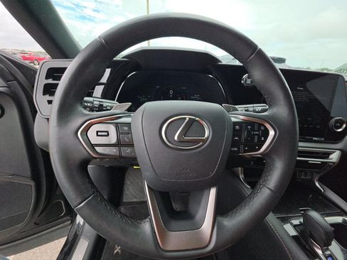 Used 2025 Lexus RX 350 FWD image 7