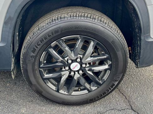 Used 2019 GMC Acadia SLT image 9