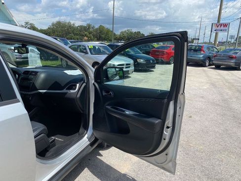 Used 2012 Dodge Journey R/T w/ Flexible Seating Group AWD/4WD image 21