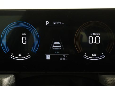 Used 2025 Hyundai Sonata SEL FWD image 34