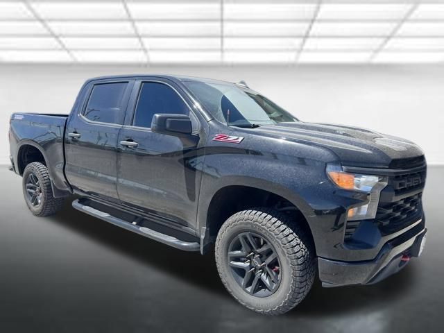 Used 2022 Chevrolet Silverado 1500 Custom Trail Boss AWD/4WD image 1