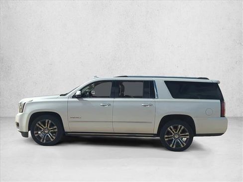 Used 2019 GMC Yukon XL Denali w/ Denali Ultimate Package image 8