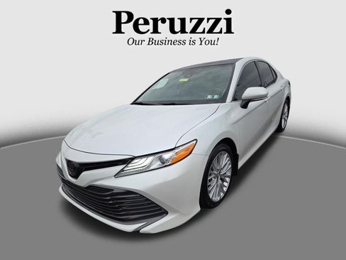 Certified 2019 Toyota Camry XLE w/ Navigation Package FWD image 1