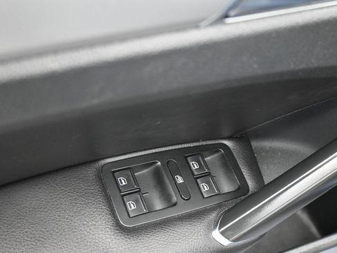 Used 2019 Volkswagen Passat 2.0T Wolfsburg image 28