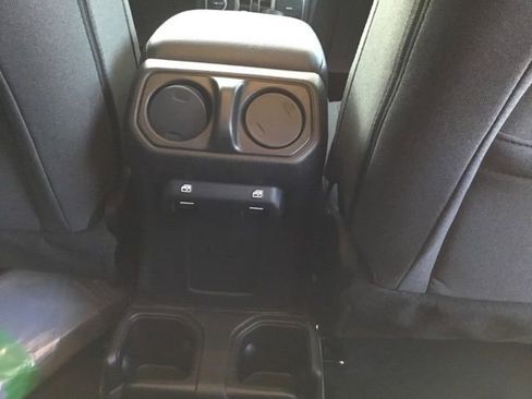 New 2026 Jeep Gladiator Sport AWD/4WD image 18