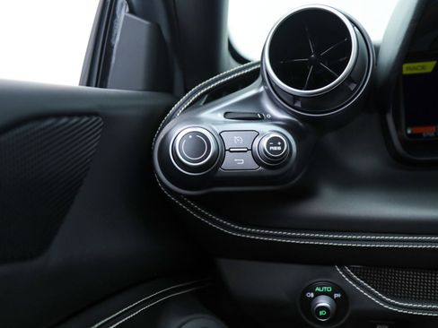 Certified 2021 Ferrari F8 Tributo image 35