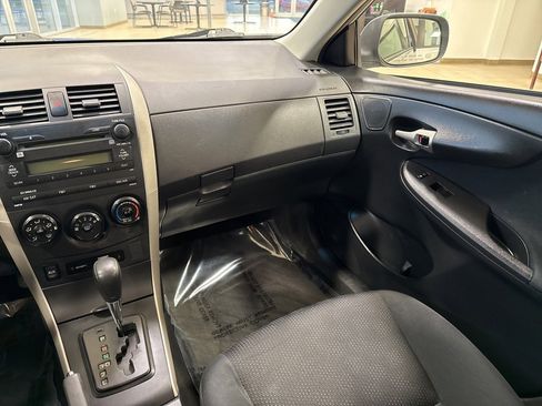 Used 2009 Toyota Corolla S image 19