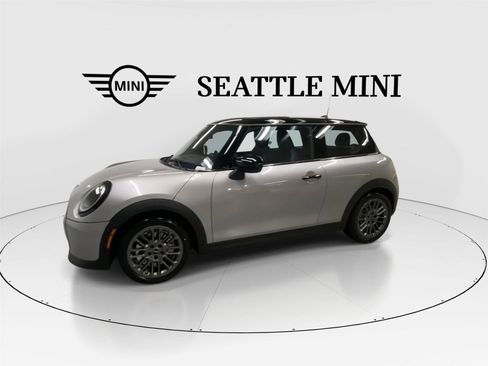 New 2026 MINI Cooper 2-Door Hardtop FWD image 6
