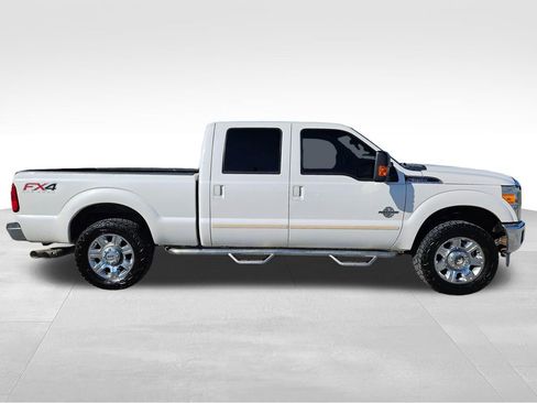 Used 2013 Ford F250 Lariat w/ Lariat Interior Pkg AWD/4WD image 5