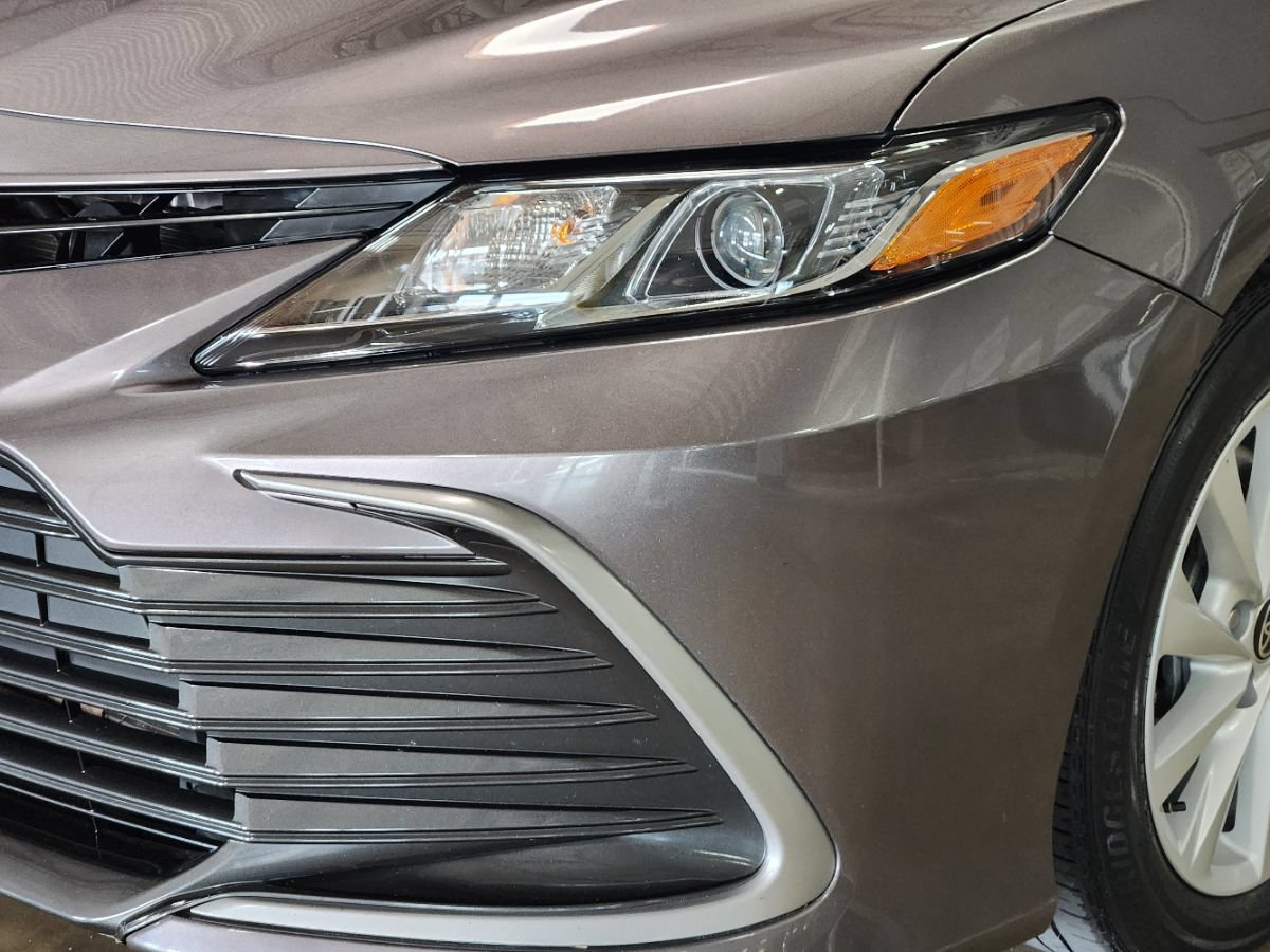 Used 2022 Toyota Camry LE FWD image 15